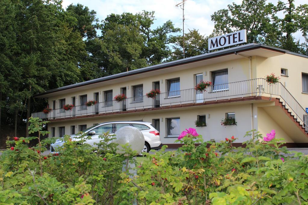 Hotel Drive In Motel Capellen 외부 사진